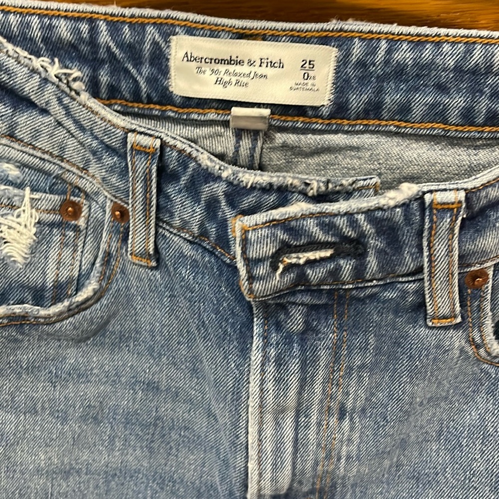 Abercrombie & Fitch 90’s relaxed jeans
